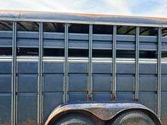 TravAlong Livestock Trailer, 1991 Gooseneck, 20ft x 82in