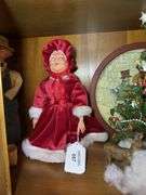Collectible Holiday & Country Character Dolls and Miniature Christmas Display