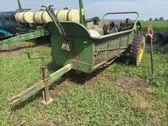 John Deere 329 Manure Spreader