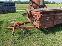 International 155 Manure Spreader