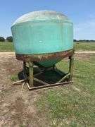 Large Poly Tank with Stand