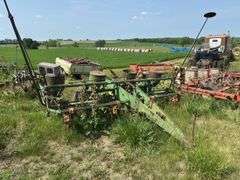 John Deere 1240, 4 row Planter