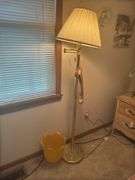 Floor Lamp with Yarn Art and Tulip Basket