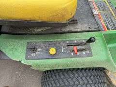 John Deere F725 Front Mower
