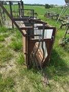 Metal Livestock Chute for Hogs
