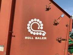 Gehl 1710 Roll Baler (big baler)