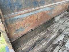 TravAlong Livestock Trailer, 1991 Gooseneck, 20ft x 82in