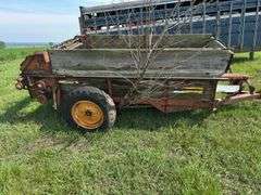 Schulz Spreadmaster Manure Spreader