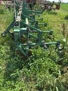 John Deere RM Field Cultivator,  6 row