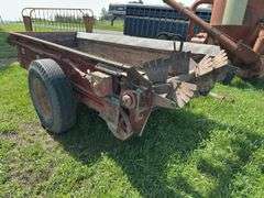International 155 Manure Spreader