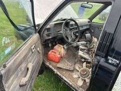 1987 Toyota Pickup Truck - Parts or Restoration