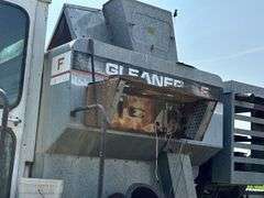 Allis Chalmers Gleaner F Combine Harvester(PARTS ONLY MACHINE)