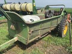 John Deere 329 Manure Spreader