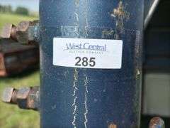 TravAlong Livestock Trailer, 1991 Gooseneck, 20ft x 82in