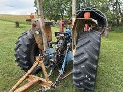 Ford 4610 Tractor with Westendorf Loader, 1982