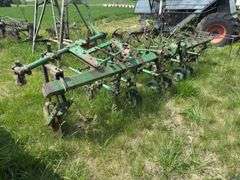 John Deere RD4 Cultivator