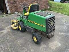 John Deere F725 Front Mower