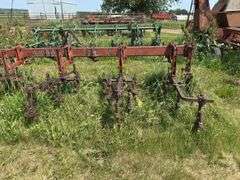 International Harvester 153 Field Cultivator