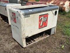 True Mfg. 7-Up Soda Cooler