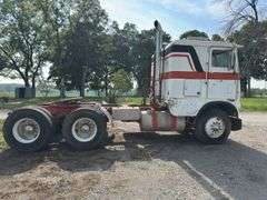White Freightliner Cabover Tractor Truck