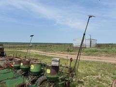 John Deere 1240, 4 row Planter