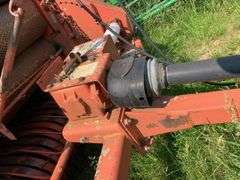 Gehl 1710 Roll Baler (big baler)