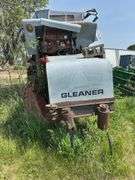 Allis Chalmers Gleaner F Combine Harvester(PARTS ONLY MACHINE)