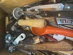 Kitchen Utensils in Drawers