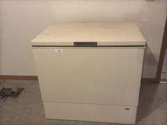 Kenmore Coldspot 9 Chest Freezer with Baskets
