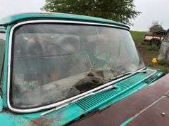 Ford F-250 Custom Cab Pickup Truck - Project/Parts Truck