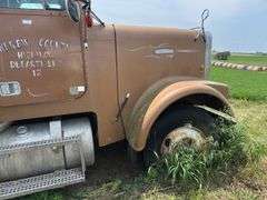 1985 Freightliner Truck Tractor