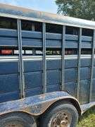 TravAlong Livestock Trailer, 1991 Gooseneck, 20ft x 82in