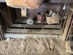 Welding/Metal Storage Bin/Table