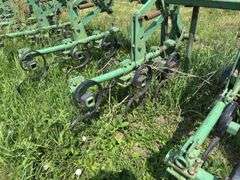 John Deere RM Field Cultivator,  6 row