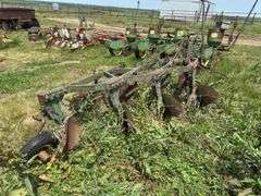 John Deere Plow - 4 Bottom, 3pt,
