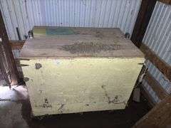 Large Wooden Insulated Box