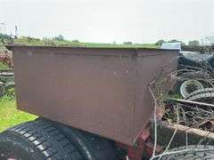 Metal tank, rectangle, bottom rusted out