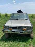 1987 Toyota Pickup Truck - Parts or Restoration