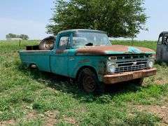 Ford F-250 Custom Cab Pickup Truck - Project/Parts Truck