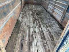 TravAlong Livestock Trailer, 1991 Gooseneck, 20ft x 82in
