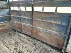TravAlong Livestock Trailer, 1991 Gooseneck, 20ft x 82in
