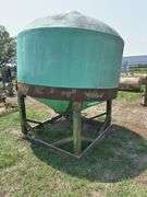 Large Poly Tank with Stand