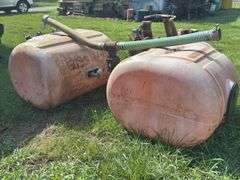 Pair of 200 Gallon poly tanks with Plumbing