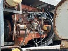 Allis Chalmers Gleaner F Combine