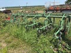 John Deere RM Field Cultivator,  6 row