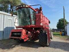 Case IH 2188 Axial-Flow Combine Harvester