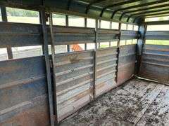 TravAlong Livestock Trailer, 1991 Gooseneck, 20ft x 82in