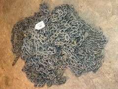 Assortment of chain pieces, 3ft and longer pieces