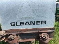 Allis Chalmers Gleaner F Combine Harvester(PARTS ONLY MACHINE)