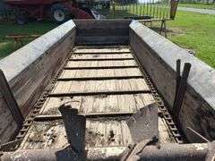 International 155 Manure Spreader
